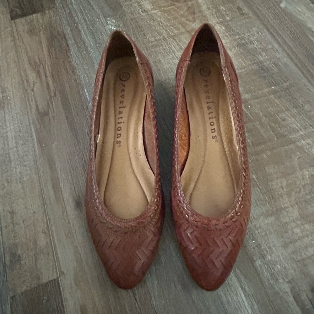 VTG Revelations brazil Brown Weaved Braided Leather Slip Ons: Brown Slip-On 7.5